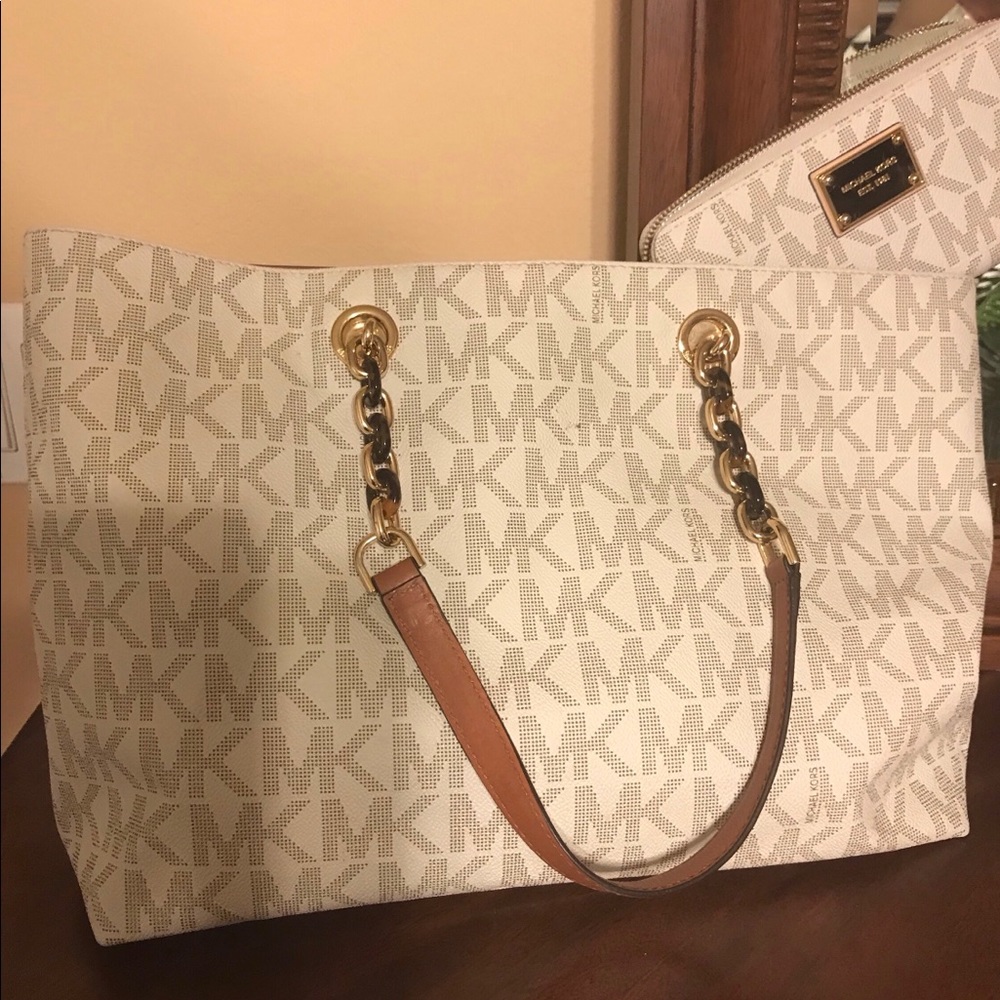 Michael Kors handbag and wallet set